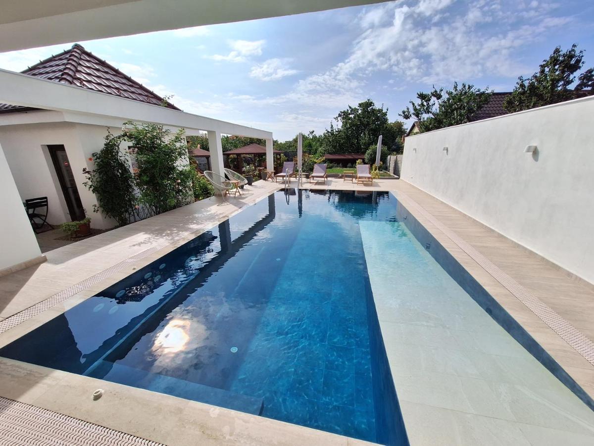 Bed and Breakfast Trend Arad Exterior foto
